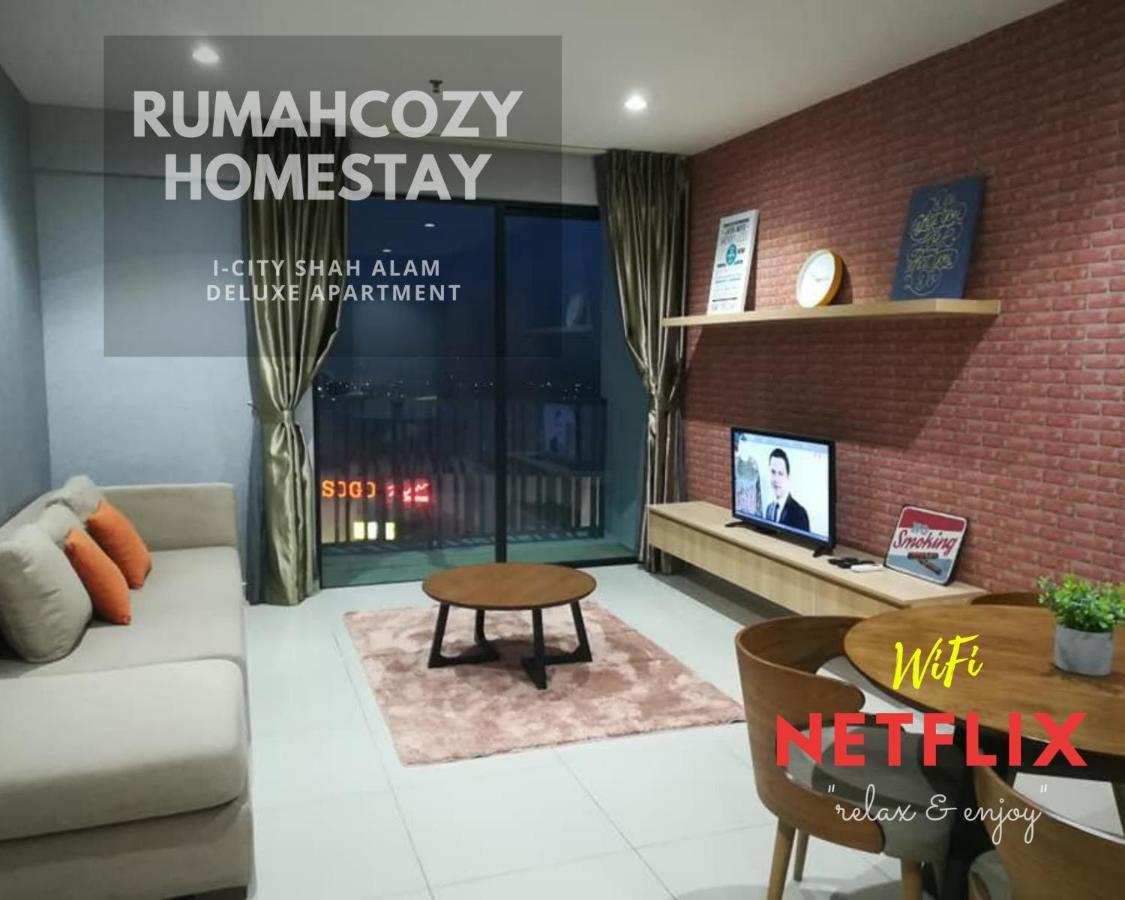 Rumahcozy Homestay I-City Шах-Алам Экстерьер фото